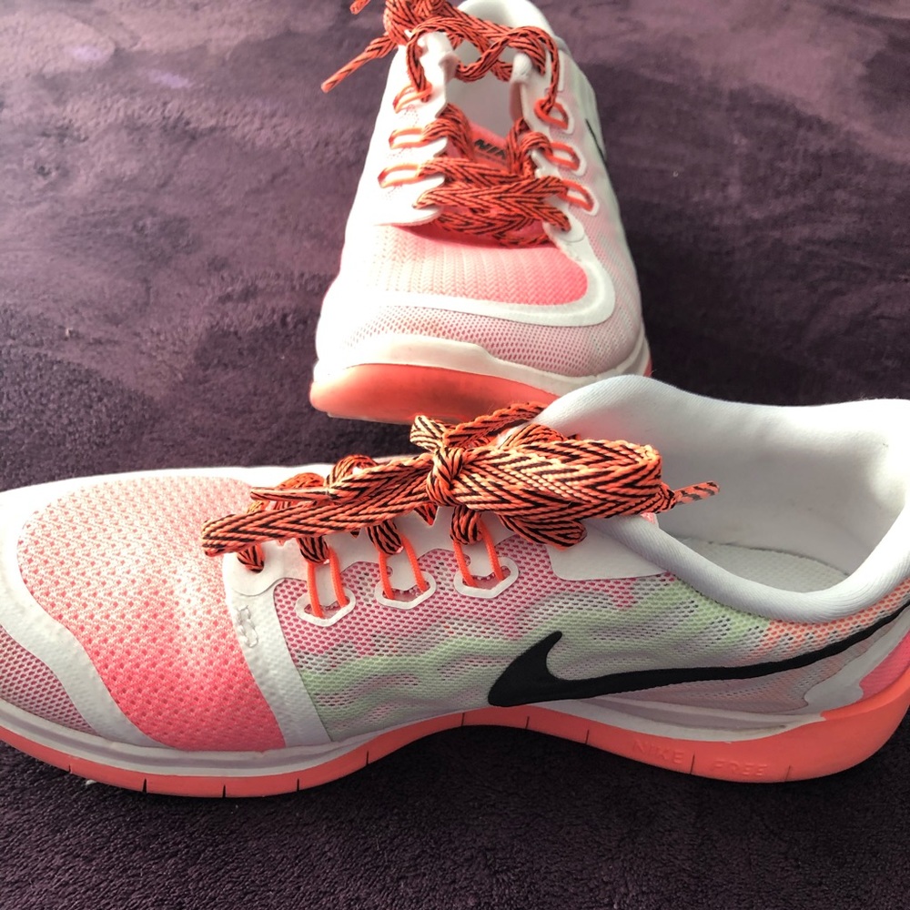 Nike Free 5.0 Woman’s Size 6Y